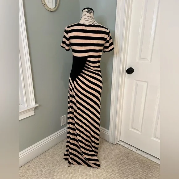 Trulli Tan and Black colorblock ruched waist maxi dress | Size M | Like New - Picture 4 of 12